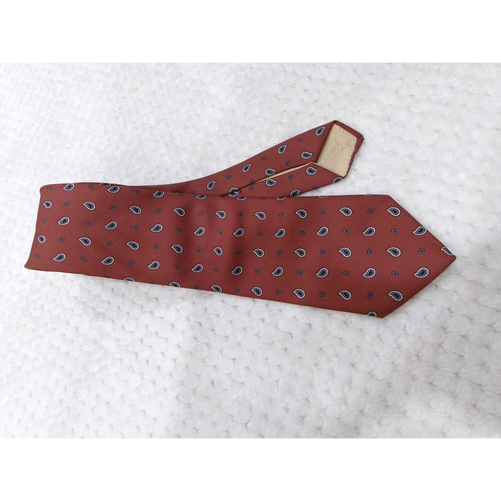 John Henry Mens 3x56 Necktie Rust Red Blue Paisley Teardrop Vintage Classic Silk